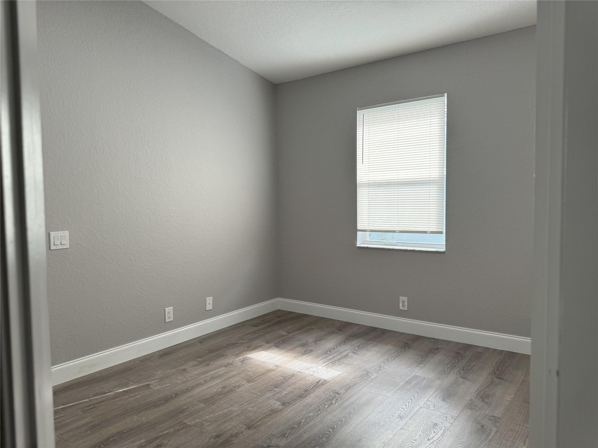 THOUSAND OAKS - Residential