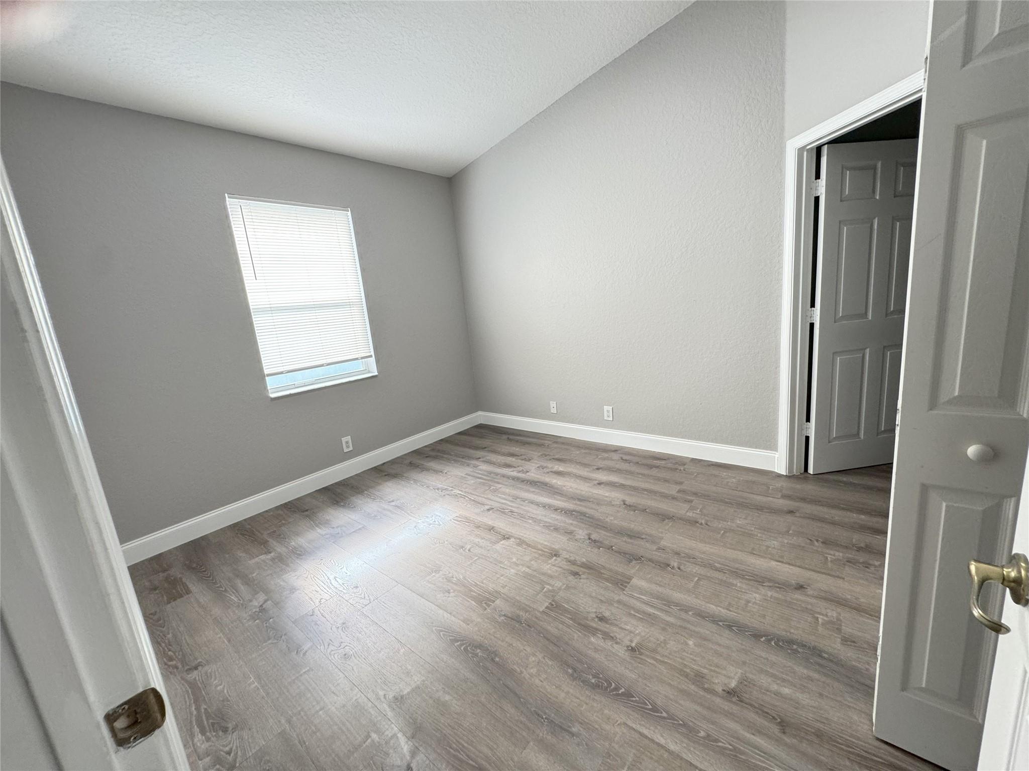 THOUSAND OAKS - Residential