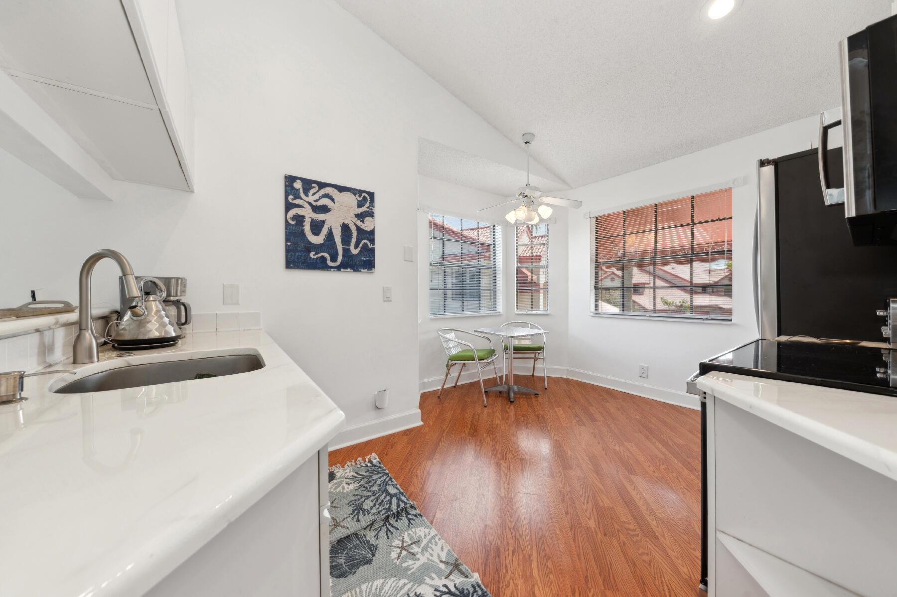 7697 Lexington Club Boulevard D