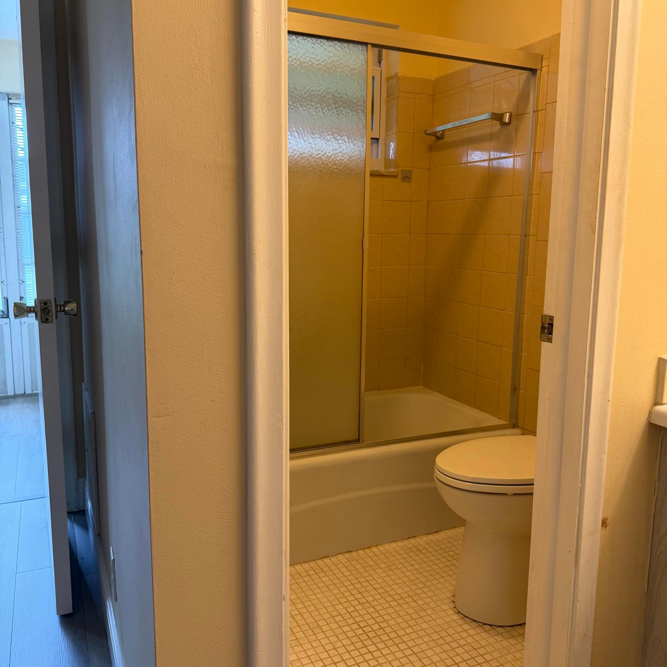 HIGH POINT OF DELRAY BEACH CONDO SEC III - Residential Lease