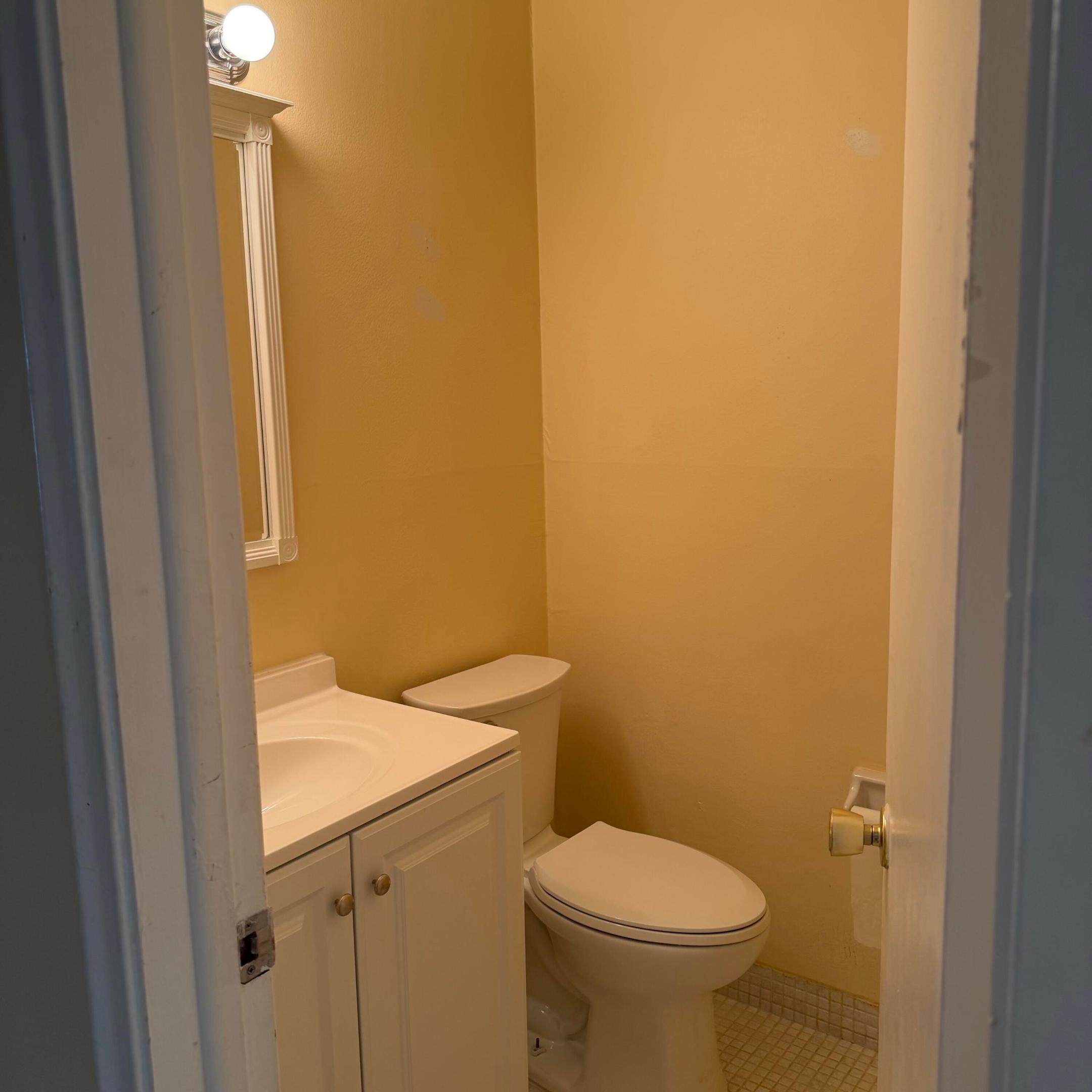 HIGH POINT OF DELRAY BEACH CONDO SEC III - Residential Lease