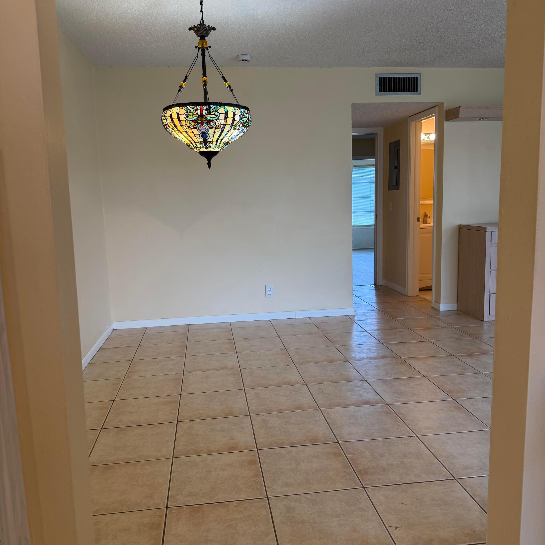 HIGH POINT OF DELRAY BEACH CONDO SEC III - Residential Lease