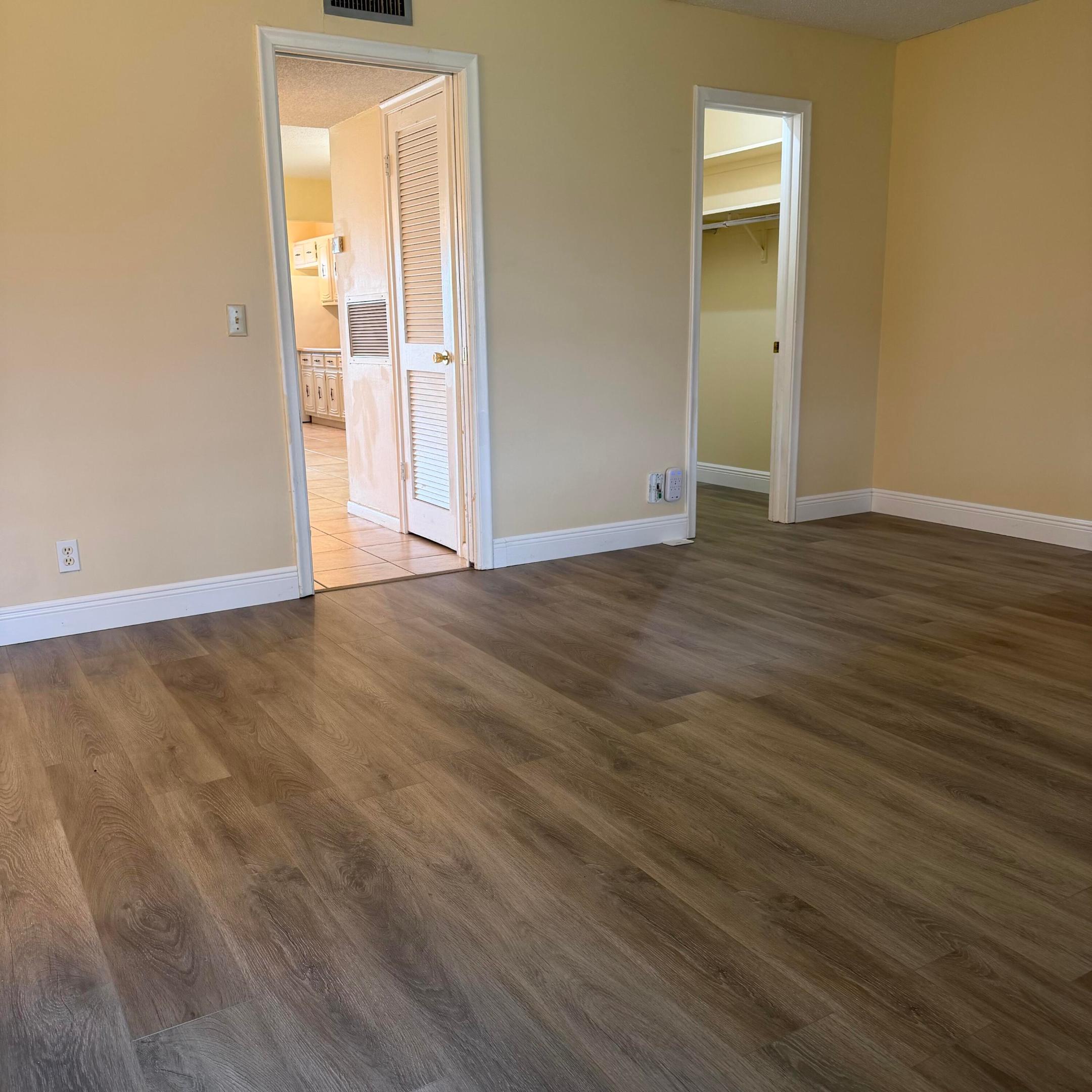 HIGH POINT OF DELRAY BEACH CONDO SEC III - Residential Lease