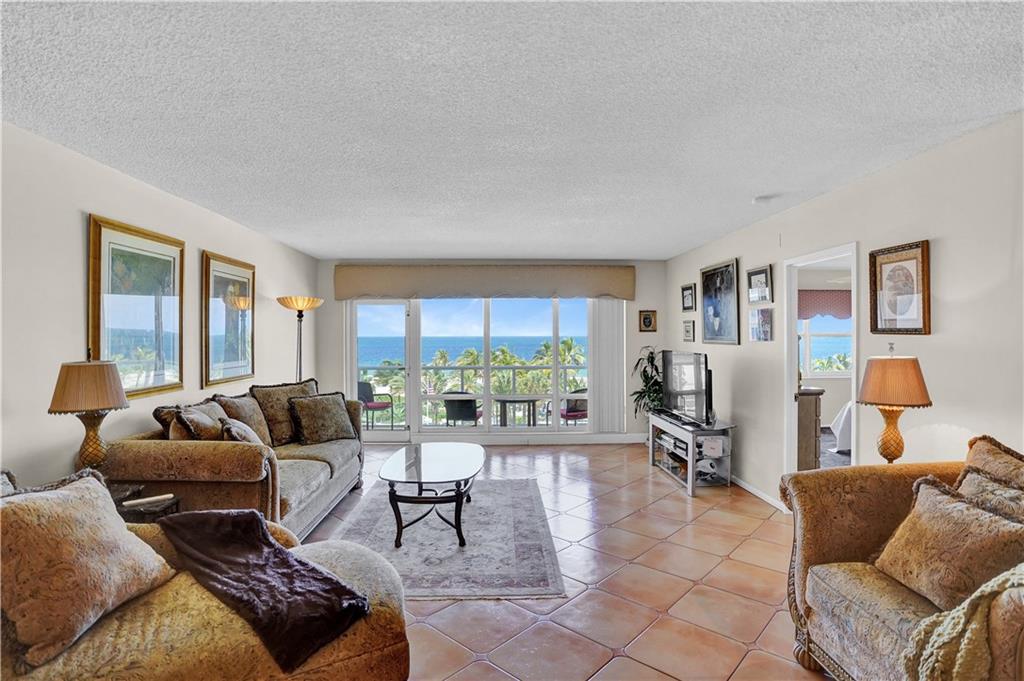 Sea Monarch - Residential
