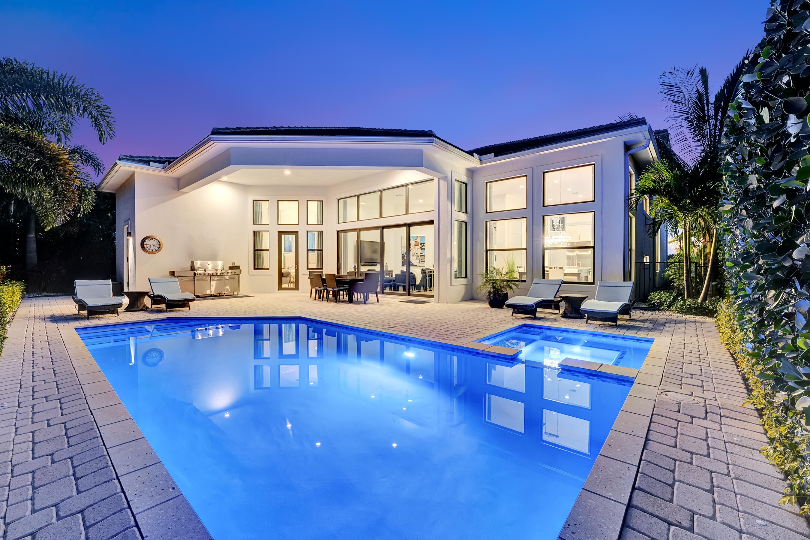 ROYAL PALM POLO - Residential