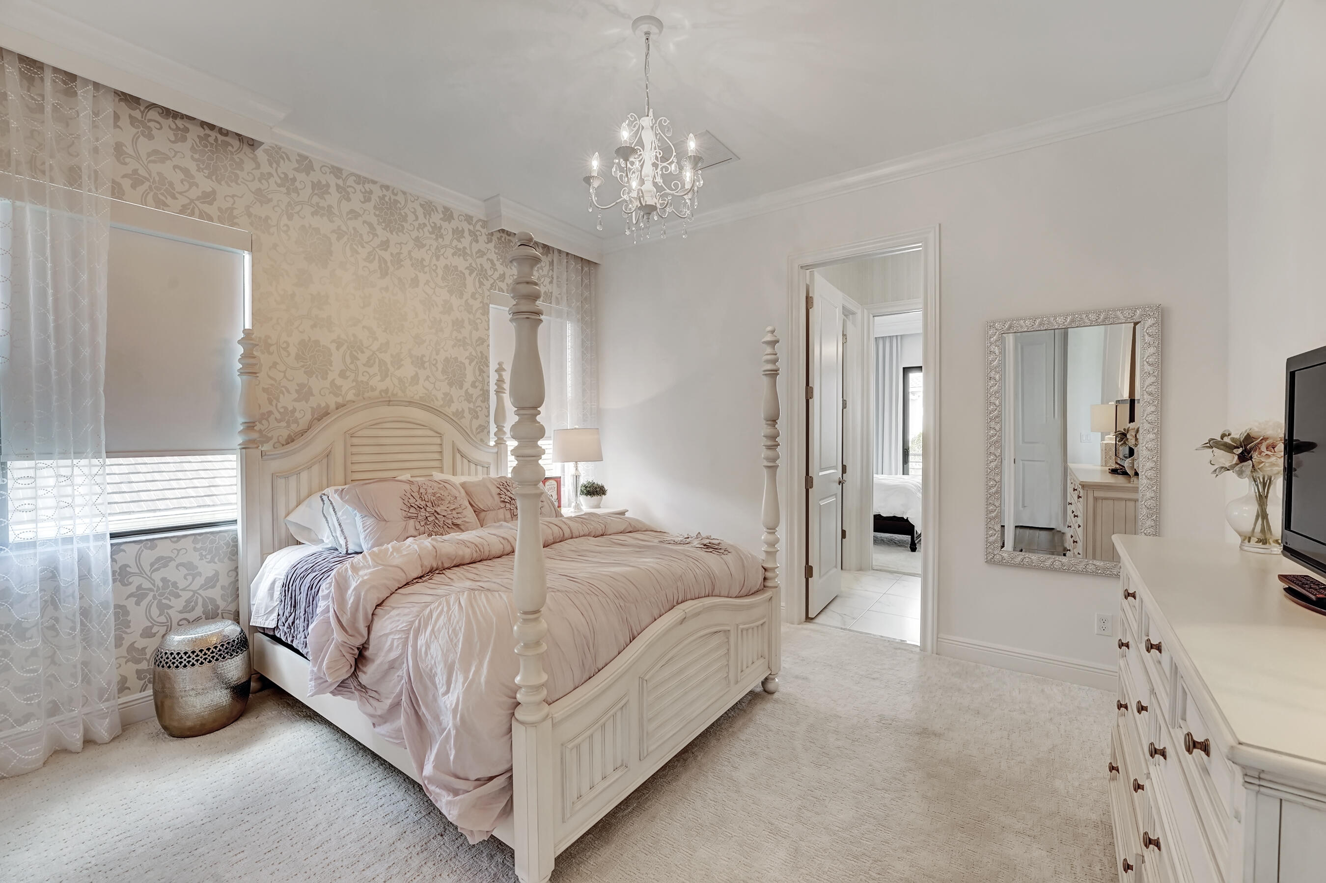 ROYAL PALM POLO - Residential