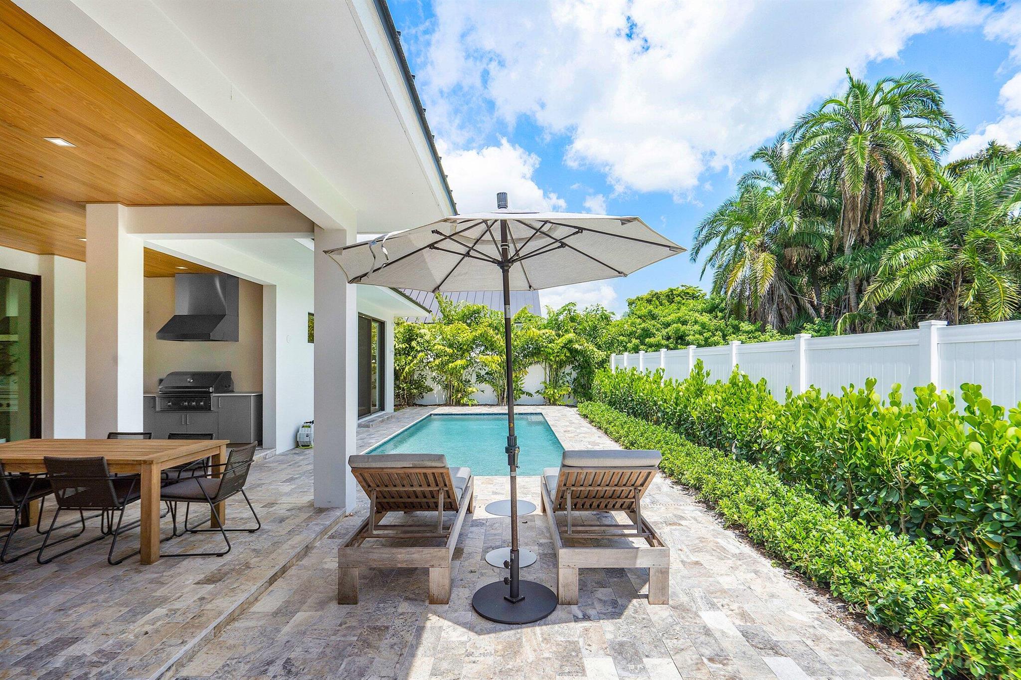 PINEAPPLE ROAD PLAT - Residential Lease