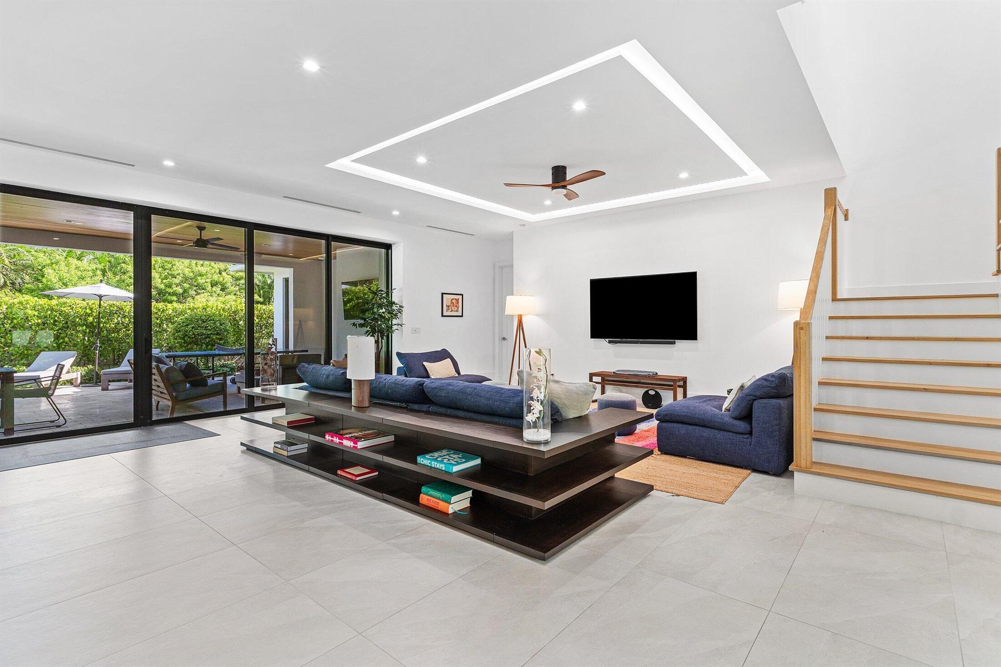 PINEAPPLE ROAD PLAT - Residential Lease