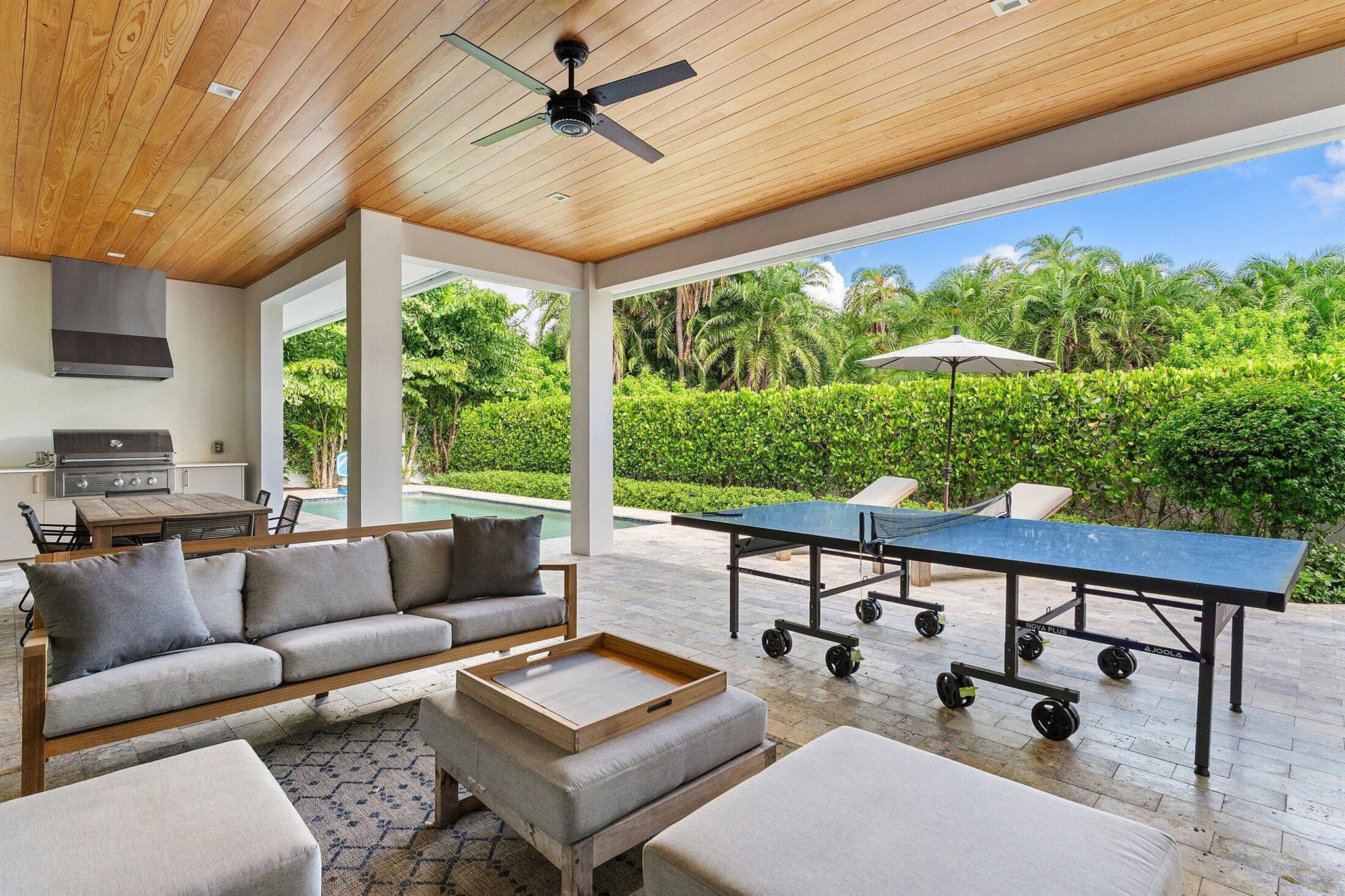 PINEAPPLE ROAD PLAT - Residential Lease