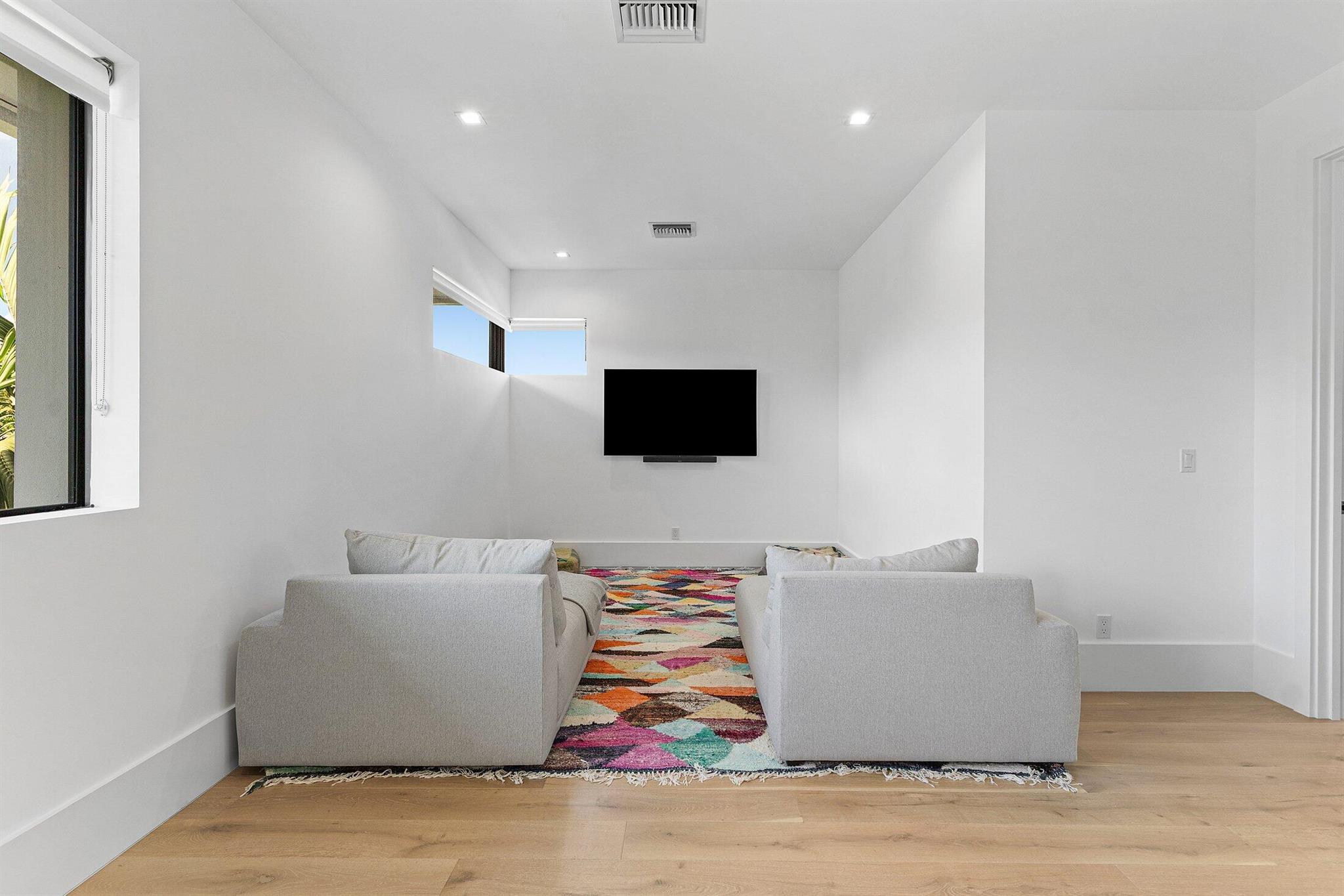 PINEAPPLE ROAD PLAT - Residential Lease