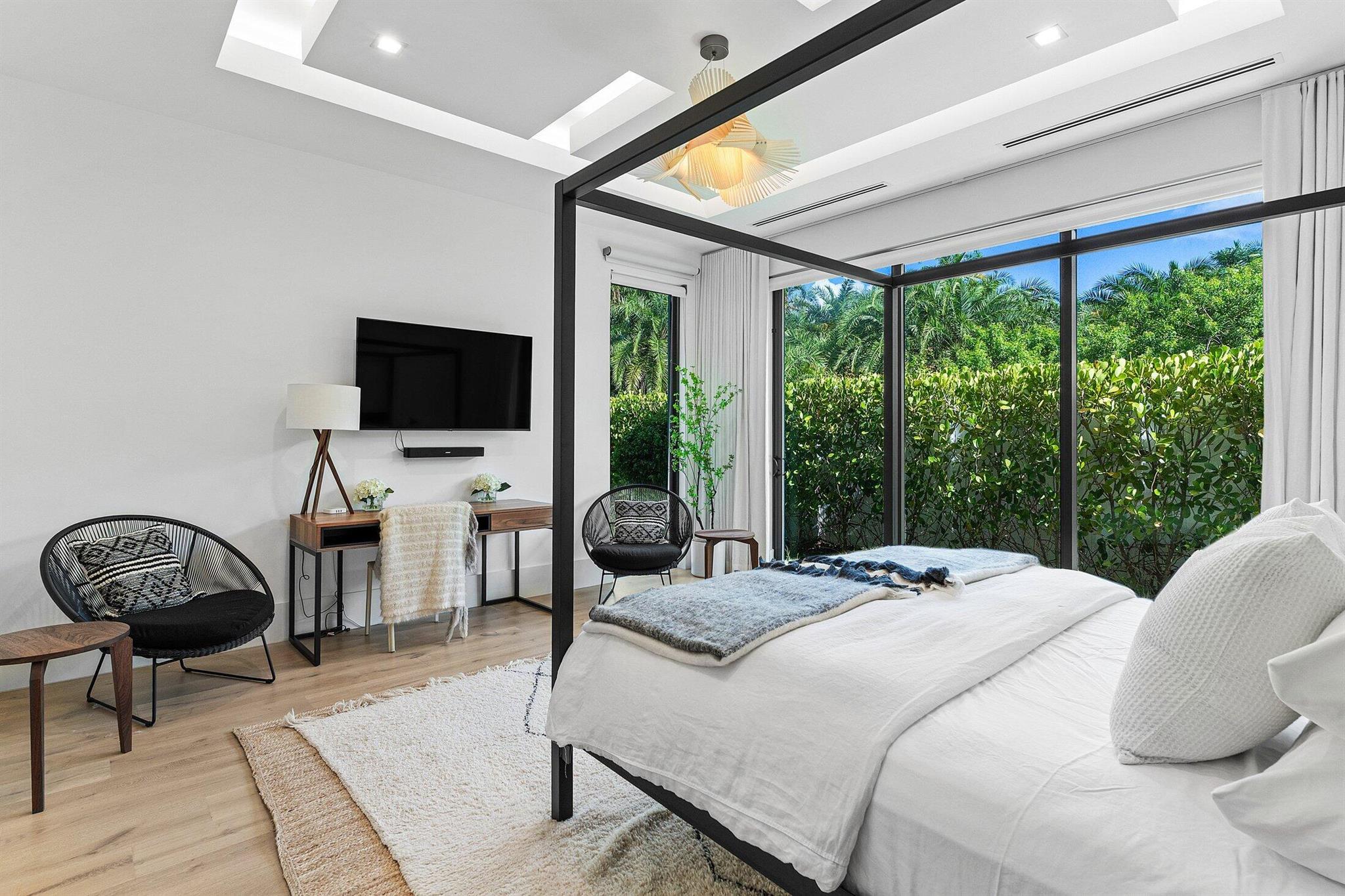 PINEAPPLE ROAD PLAT - Residential Lease