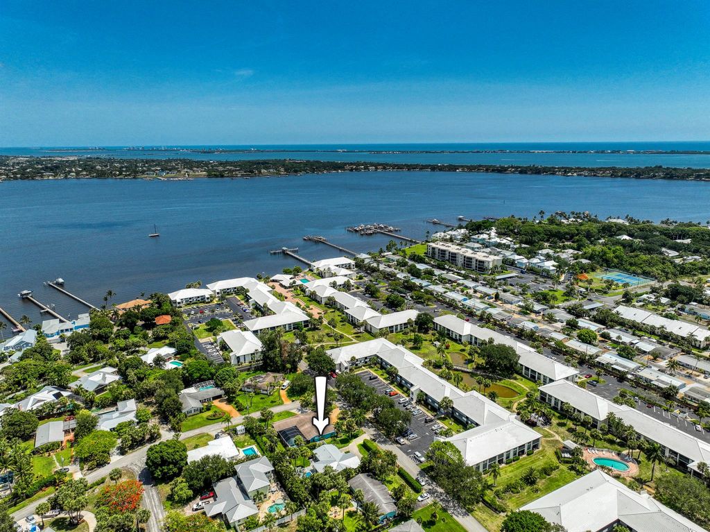 Photo of 206 SE Wentworth Drive, Stuart, FL 34996 (MLS # R11092767)