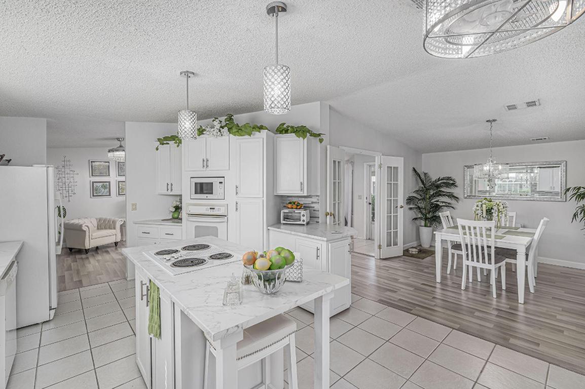 THE PRESERVE AT SAVANNA CLUB - Residential