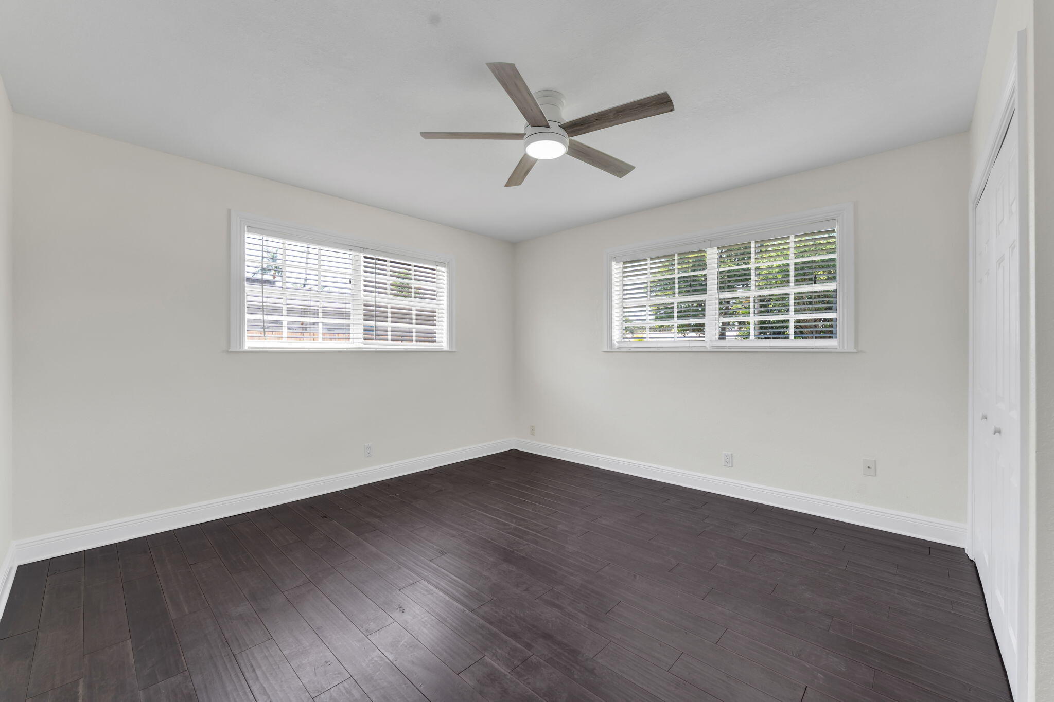 HILLSBORO ISLES - Residential