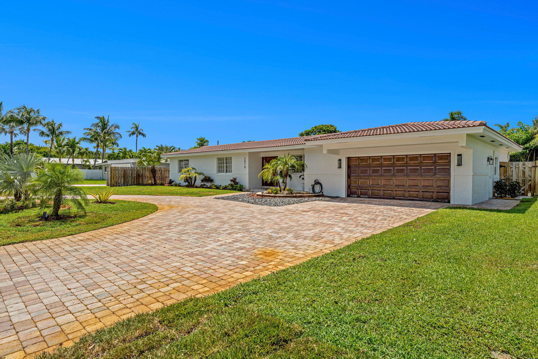 HILLSBORO ISLES - Residential