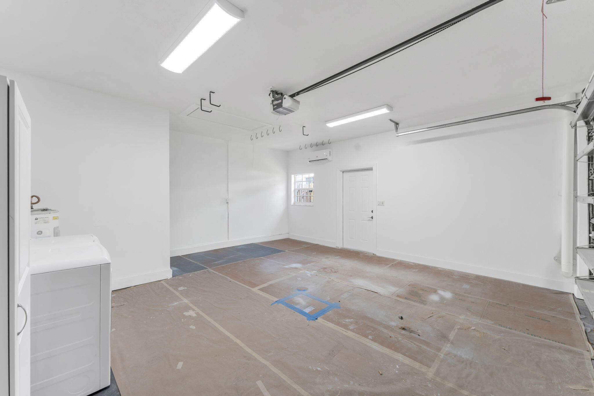 HILLSBORO ISLES - Residential