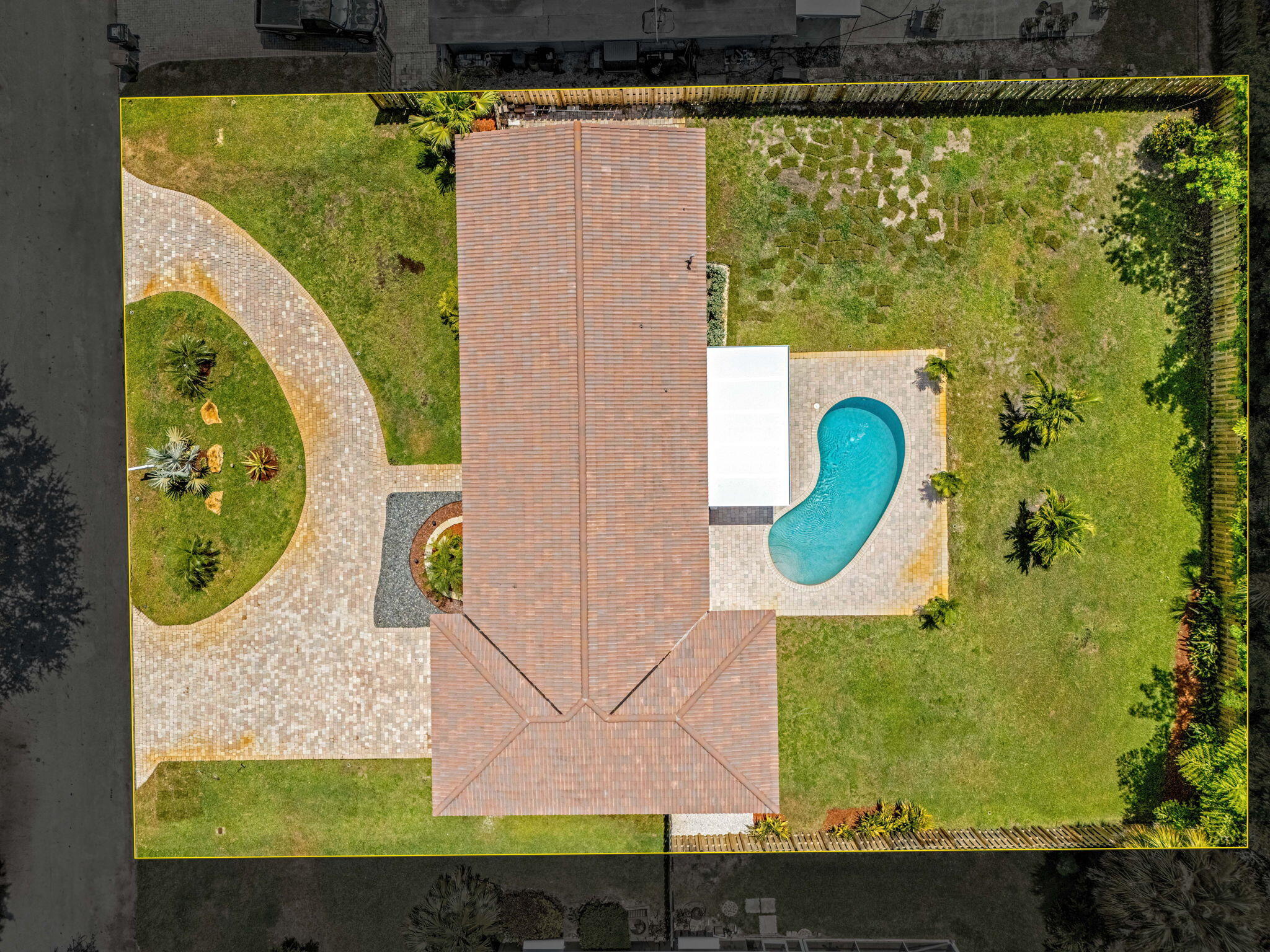 HILLSBORO ISLES - Residential