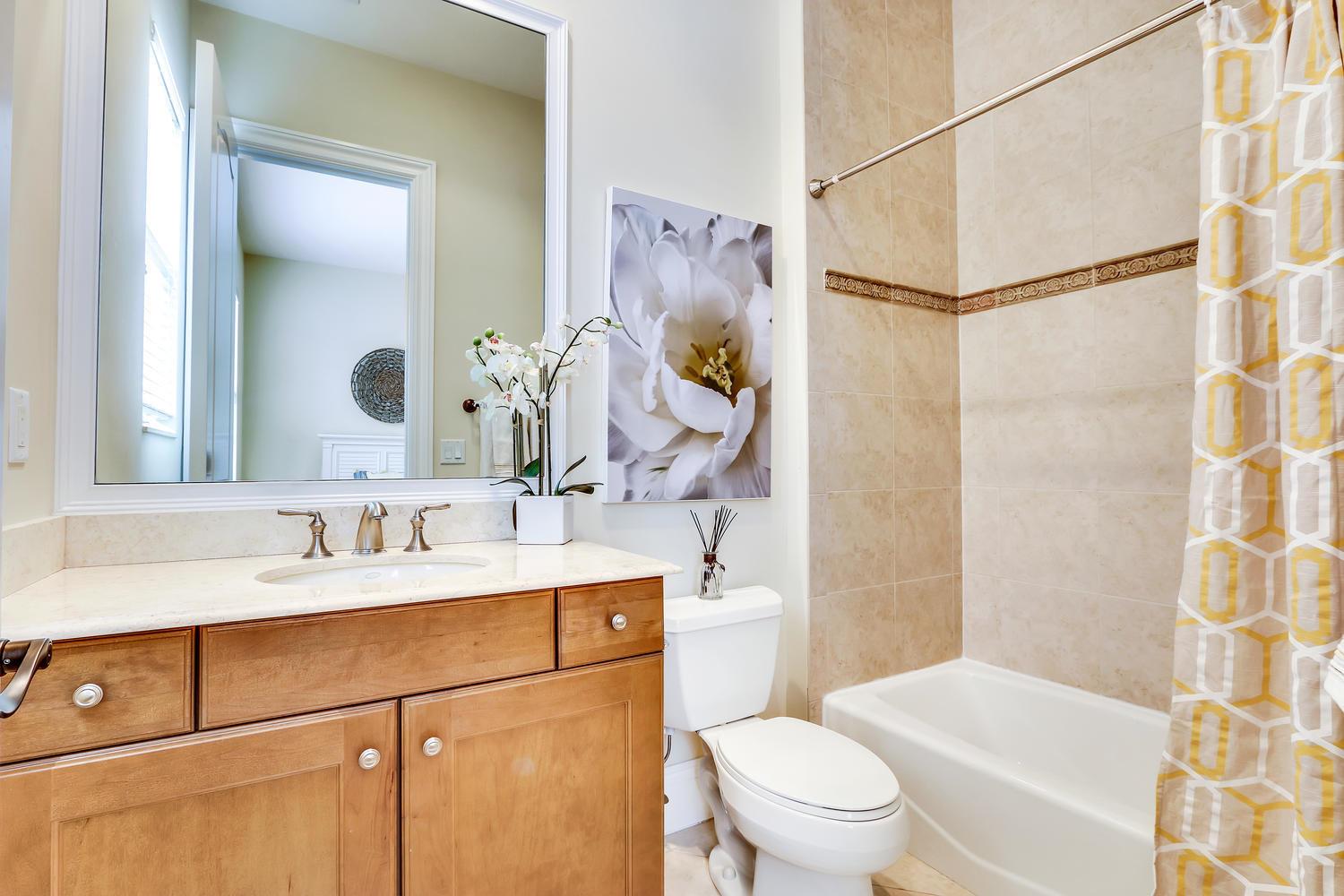 BOTANICA - Residential Lease