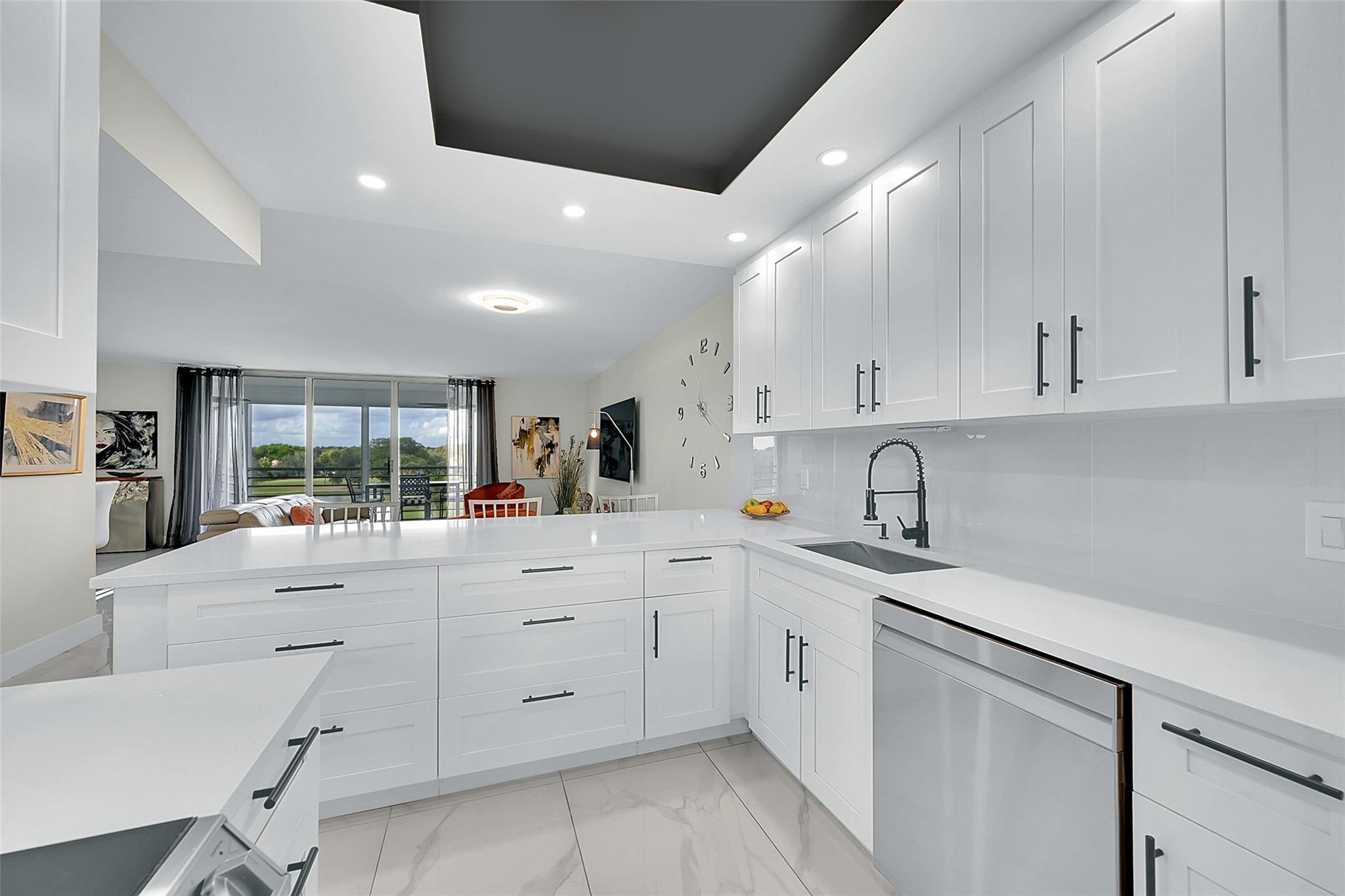 3980 Oaks Clubhouse Dr 505