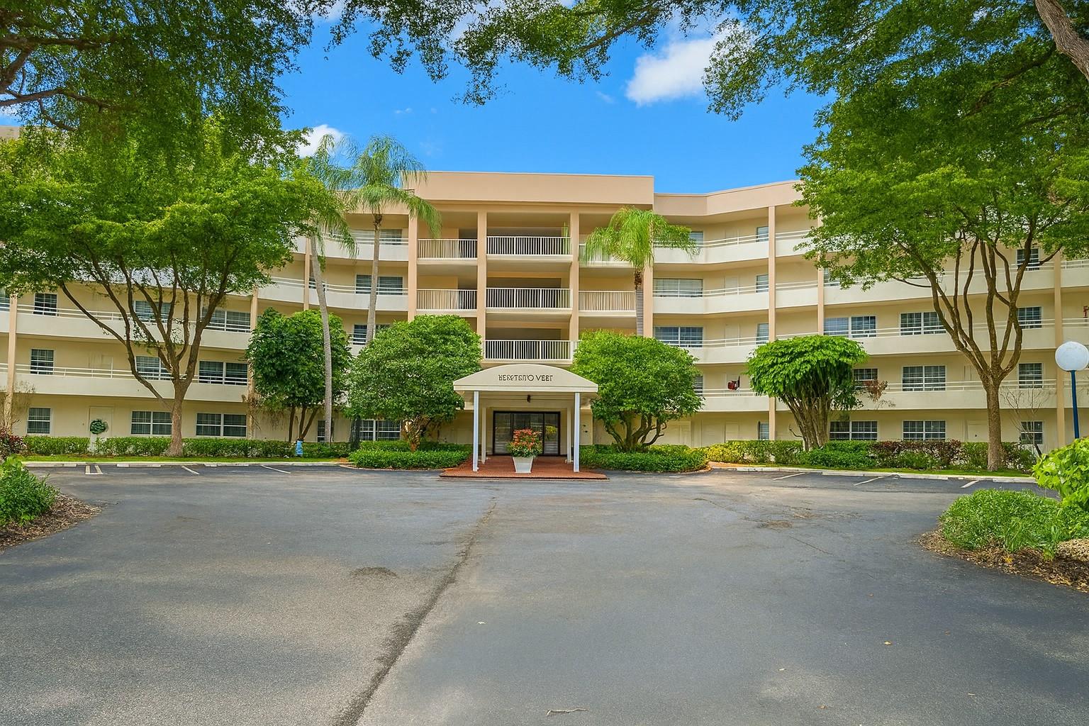 Palm Aire Country Club - Residential