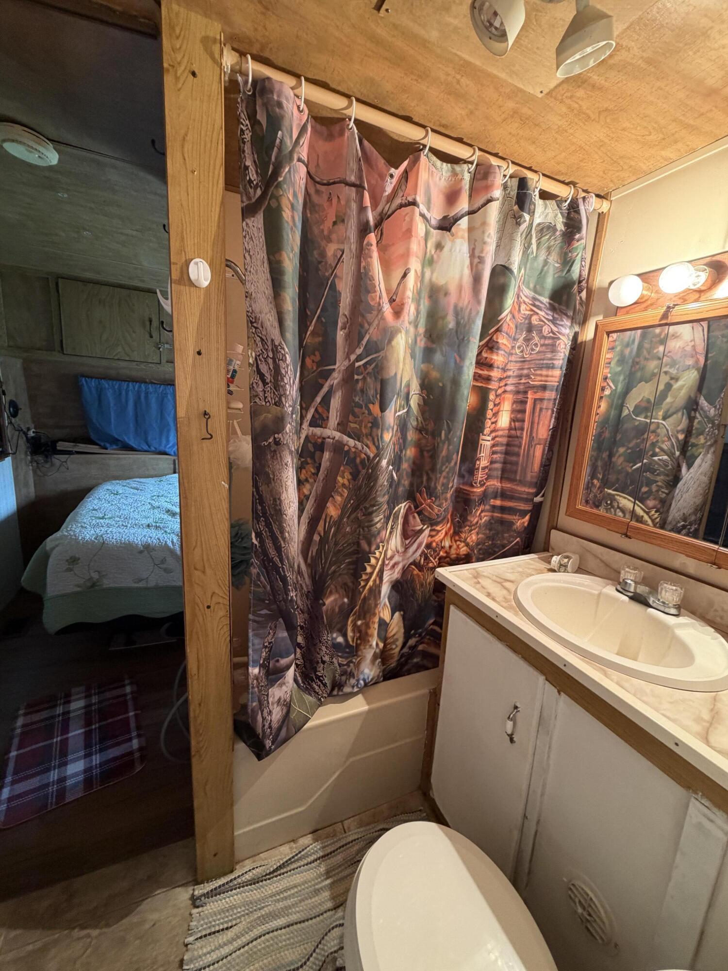 ANCIENT OAKS RV RESORT NO II - Residential