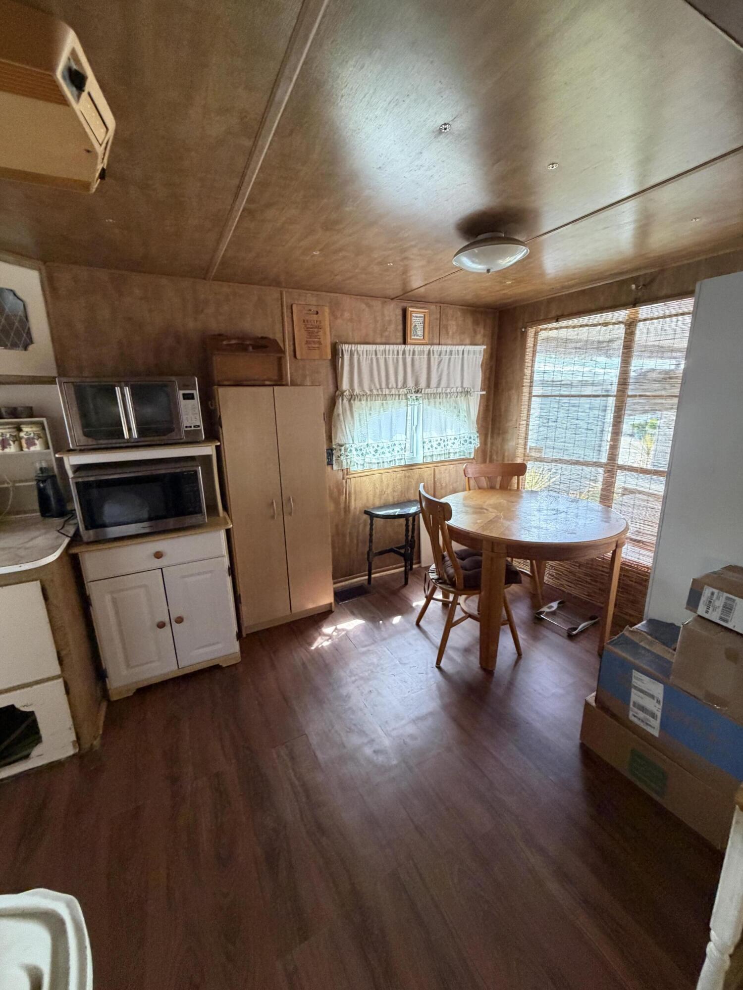 ANCIENT OAKS RV RESORT NO II - Residential