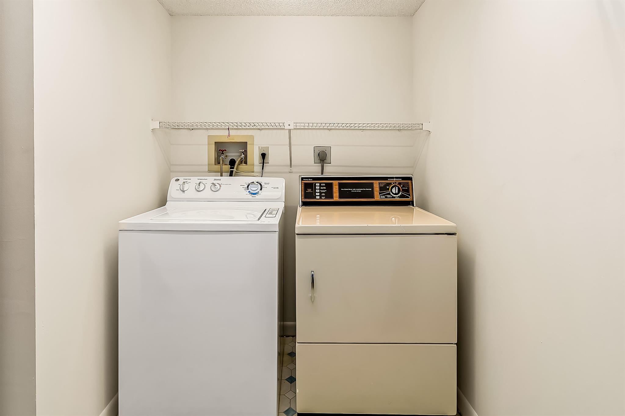 DORADO AT HAMPTONS WEST - Residential