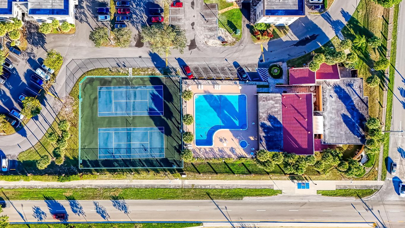 DORADO AT HAMPTONS WEST - Residential