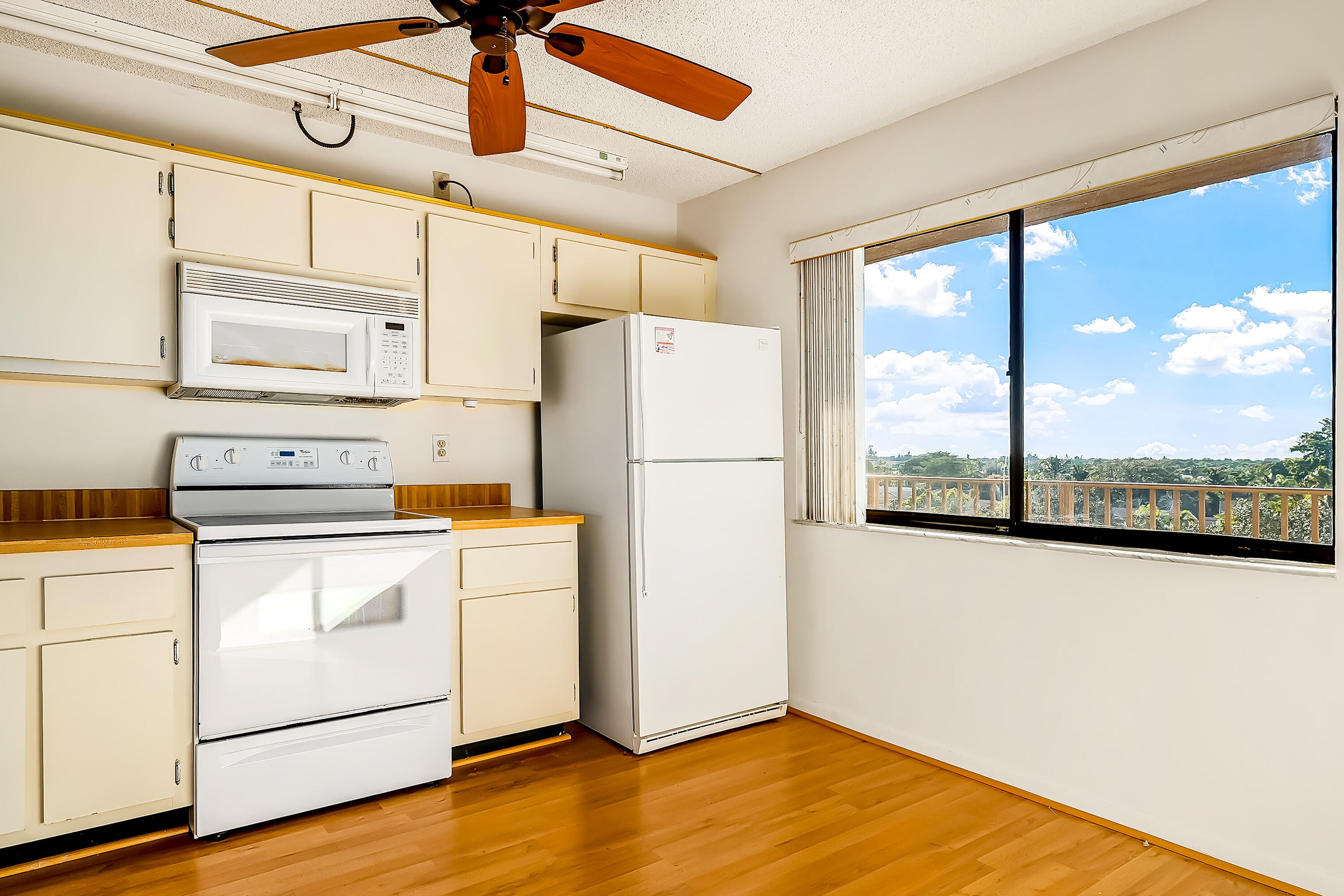 DORADO AT HAMPTONS WEST - Residential