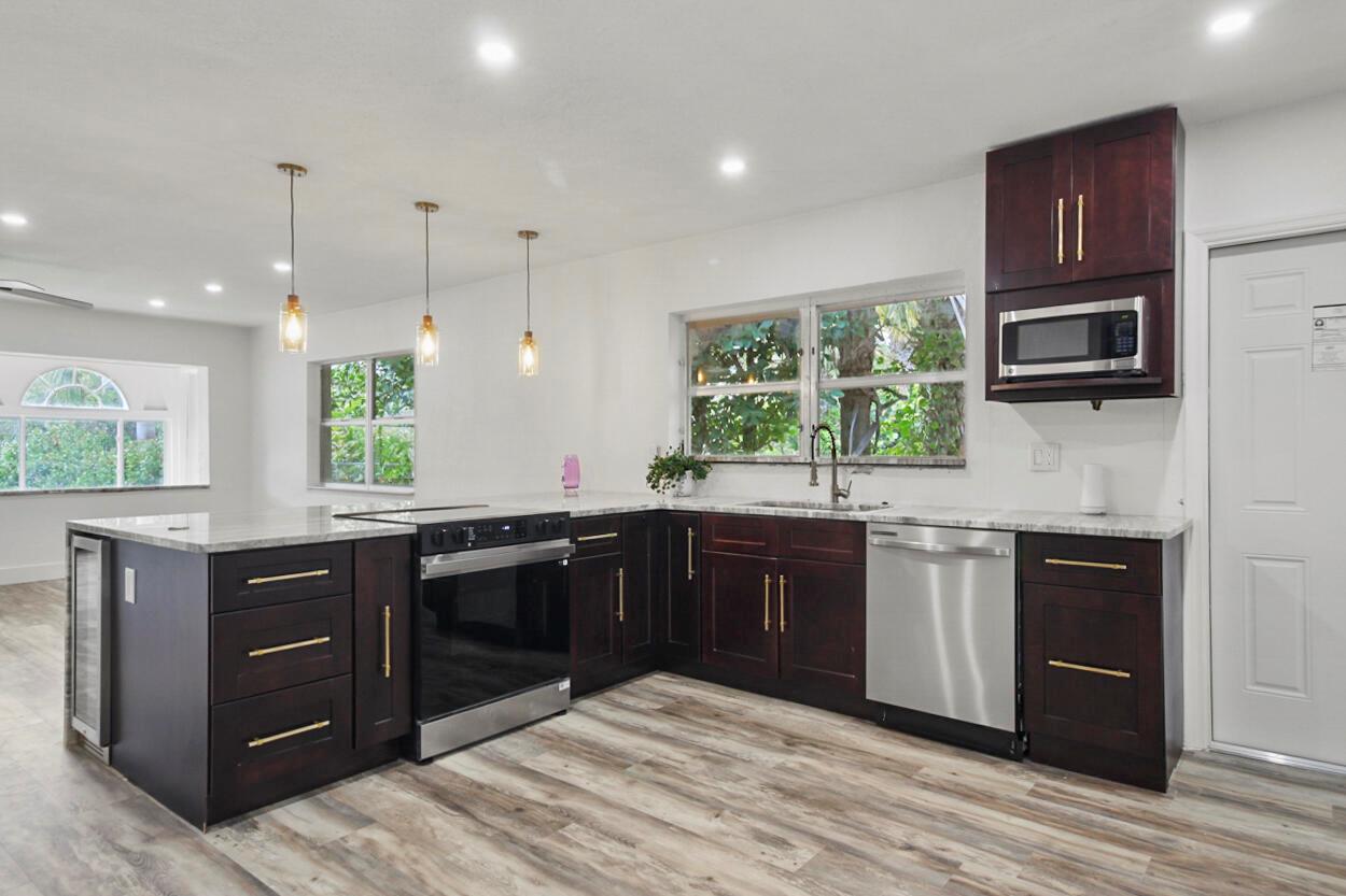 127 Greenbriar Drive