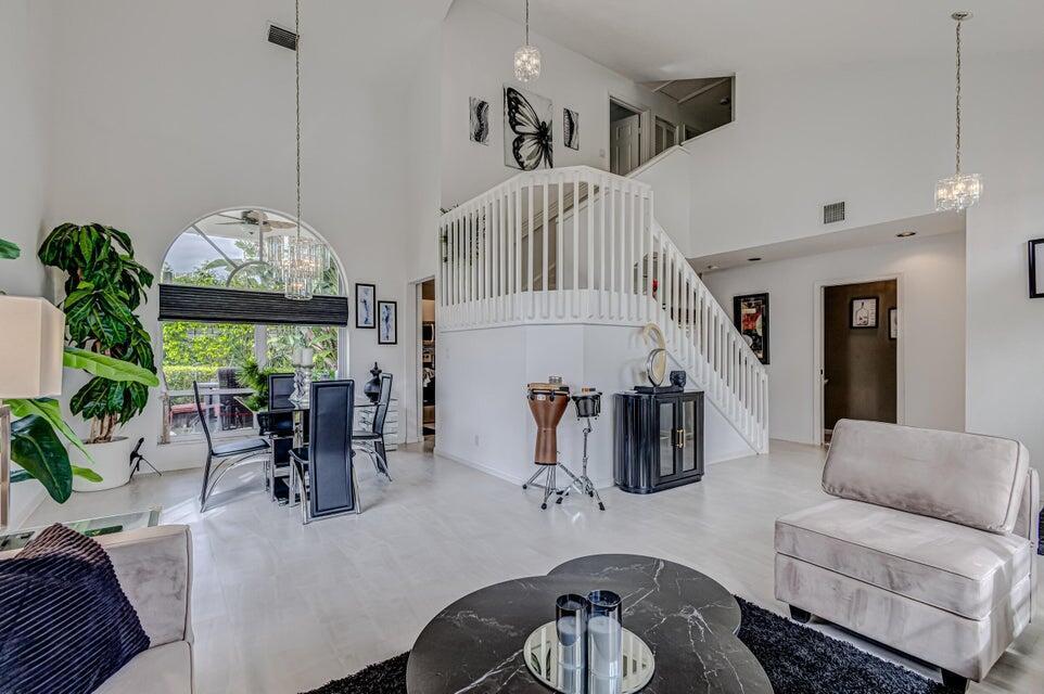 NORTH PASSAGE - Residential Lease