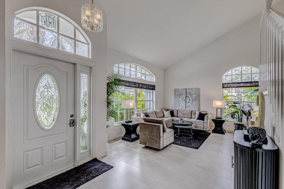 NORTH PASSAGE - Residential Lease