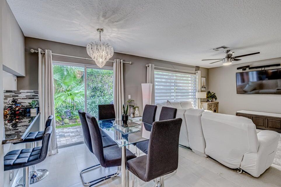 NORTH PASSAGE - Residential Lease