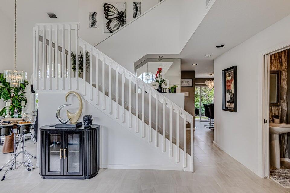 NORTH PASSAGE - Residential Lease