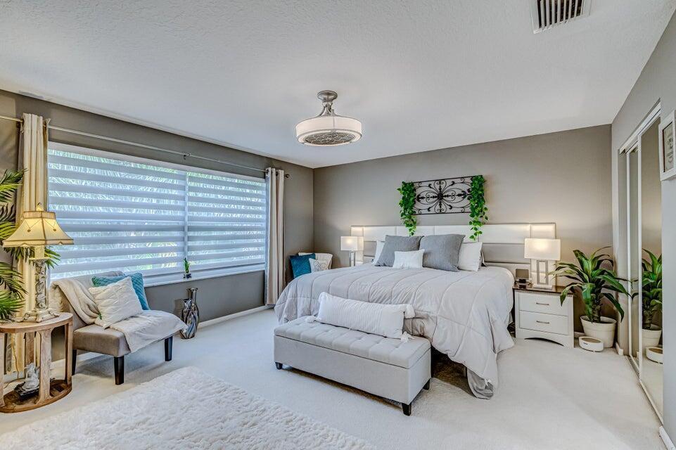 NORTH PASSAGE - Residential Lease