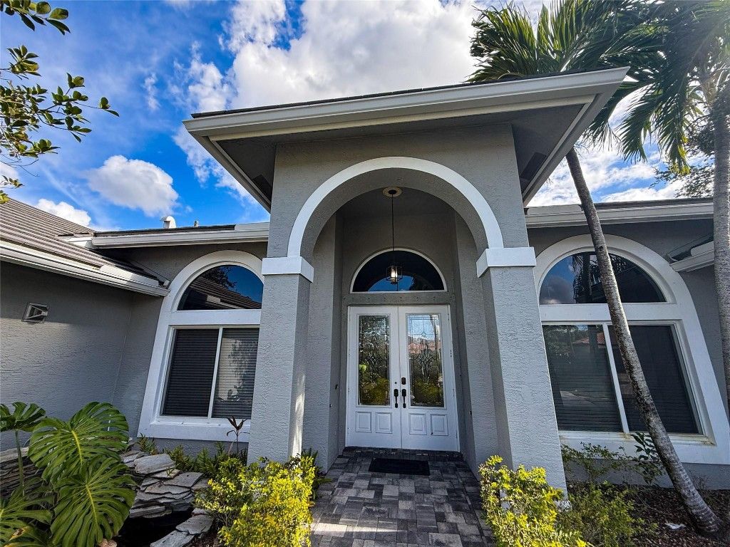 Photo of 1919 S Club Drive, Wellington, FL 33414 (MLS # F10544759)