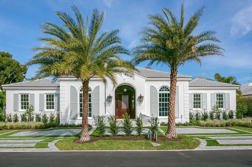 One of the only newly constructed one story homes available on the North End. Beautiful classic architecture offering over 5000 sq.ft. Features include 4 bedroom, 5.2 Baths, Library, Dual Master Baths, Summer Kitchen and private alley way with rear entry garage just steps to the lake trail and beach access. Built by award winning Purucker & Marrano Custom homes, the transitional decor boasts volume ceilings throughout, bleached oak and limestone flooring, gourmet kitchen, custom cabinetry throughout and design selections by McCann Design Group. Completion date is early fall 2016.