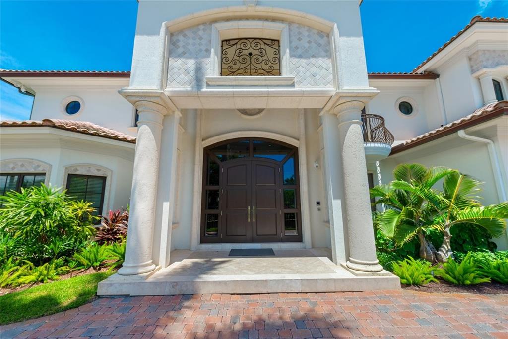 Photo 9 of 100 of 2505 Laguna Ter house