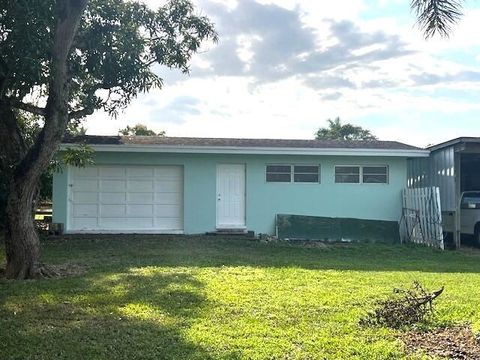 A home in Pahokee