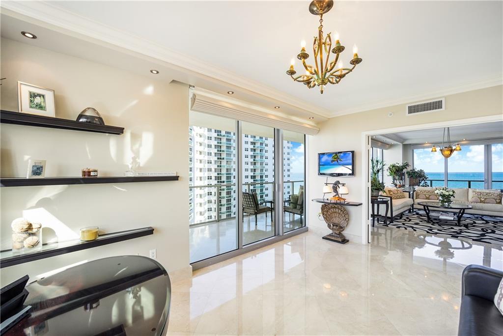 OCEAN PALMS - Residential