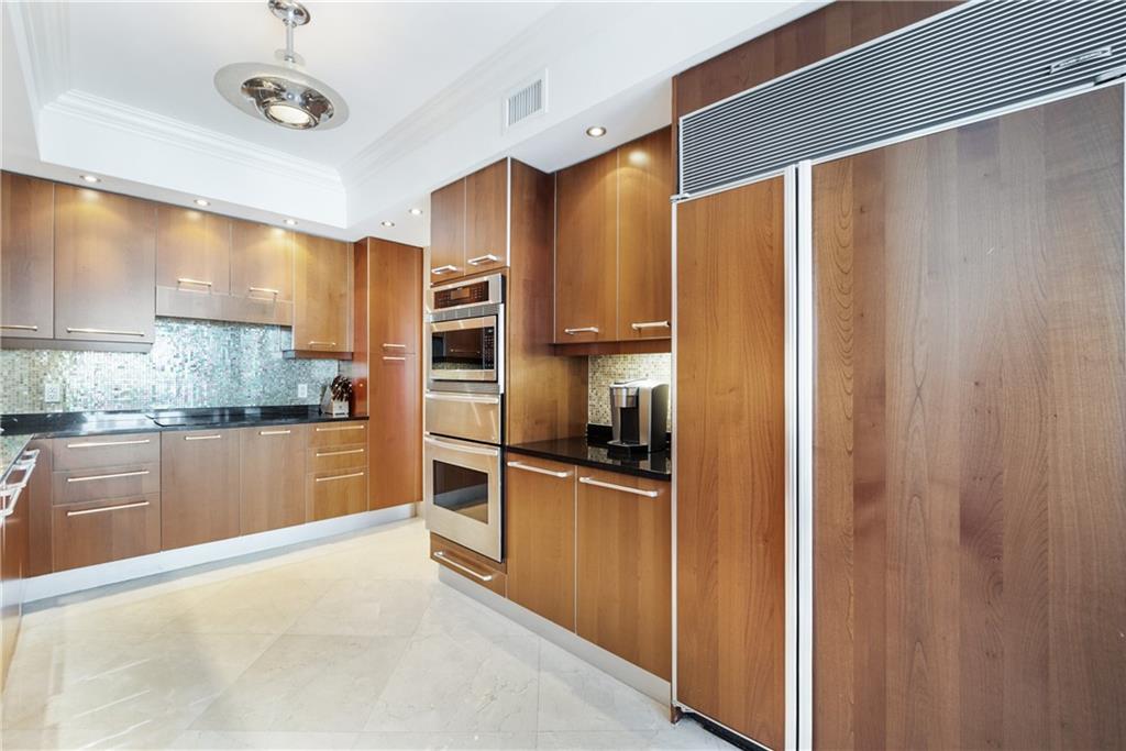 OCEAN PALMS - Residential
