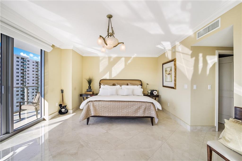 OCEAN PALMS - Residential