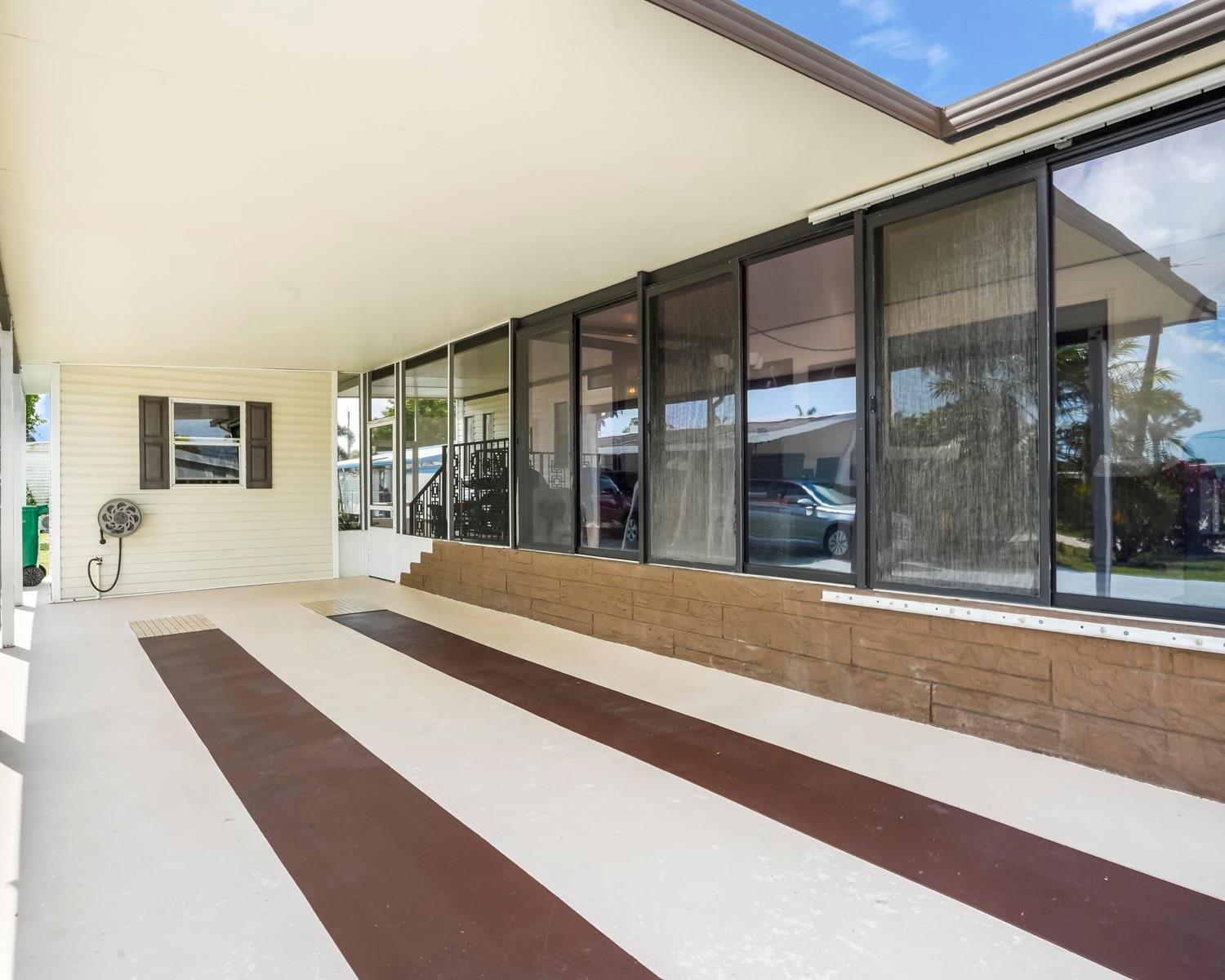 Home Search 1 8560 SW 20th St