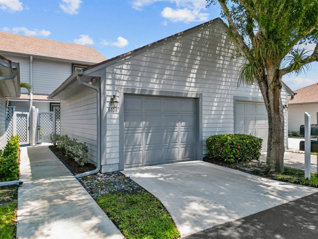 Photo of 6108 SE Georgetown Place, Hobe Sound, FL 33455 (MLS # R10903929)