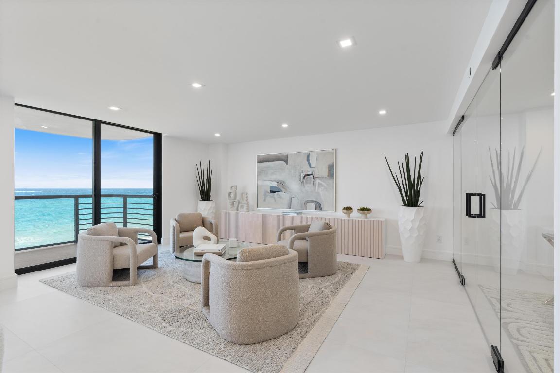 MARBELLA CONDO - Residential