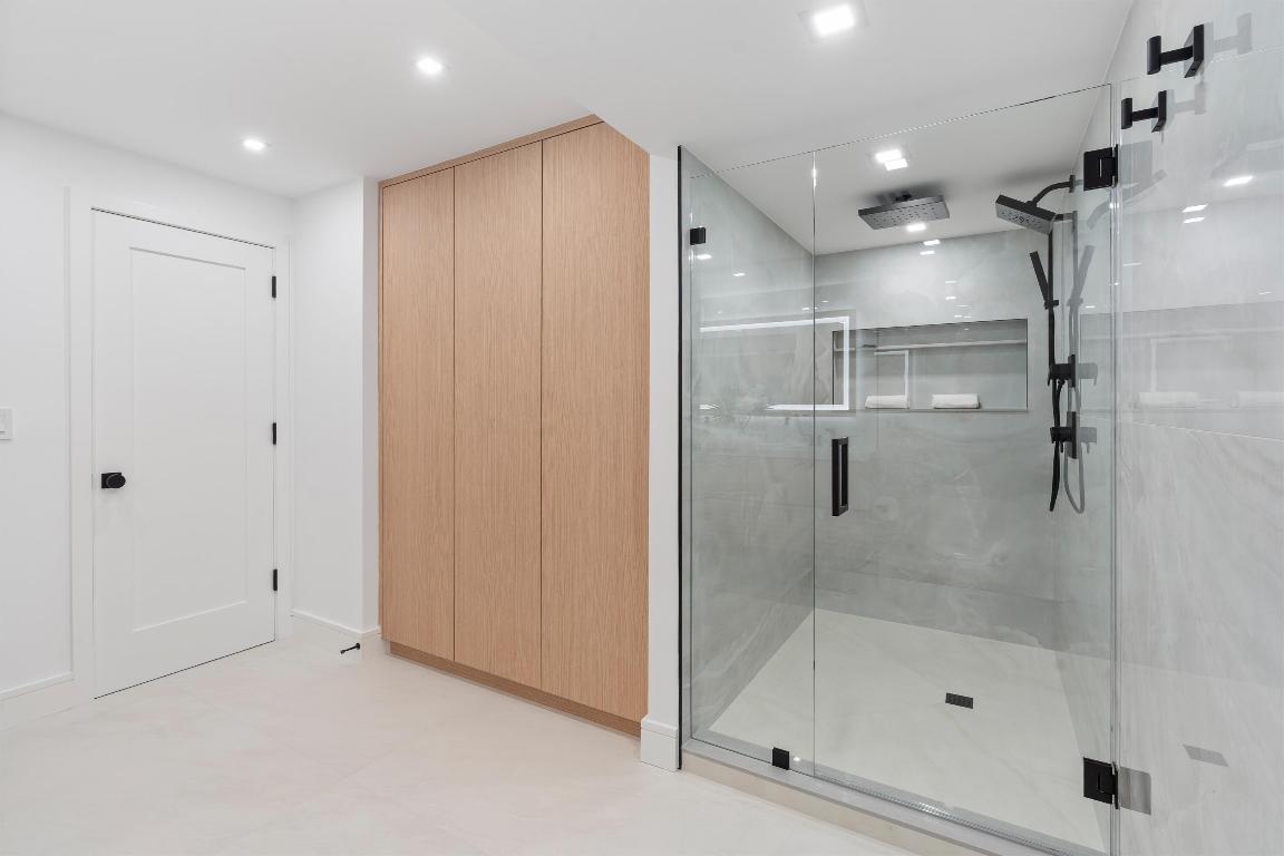 MARBELLA CONDO - Residential