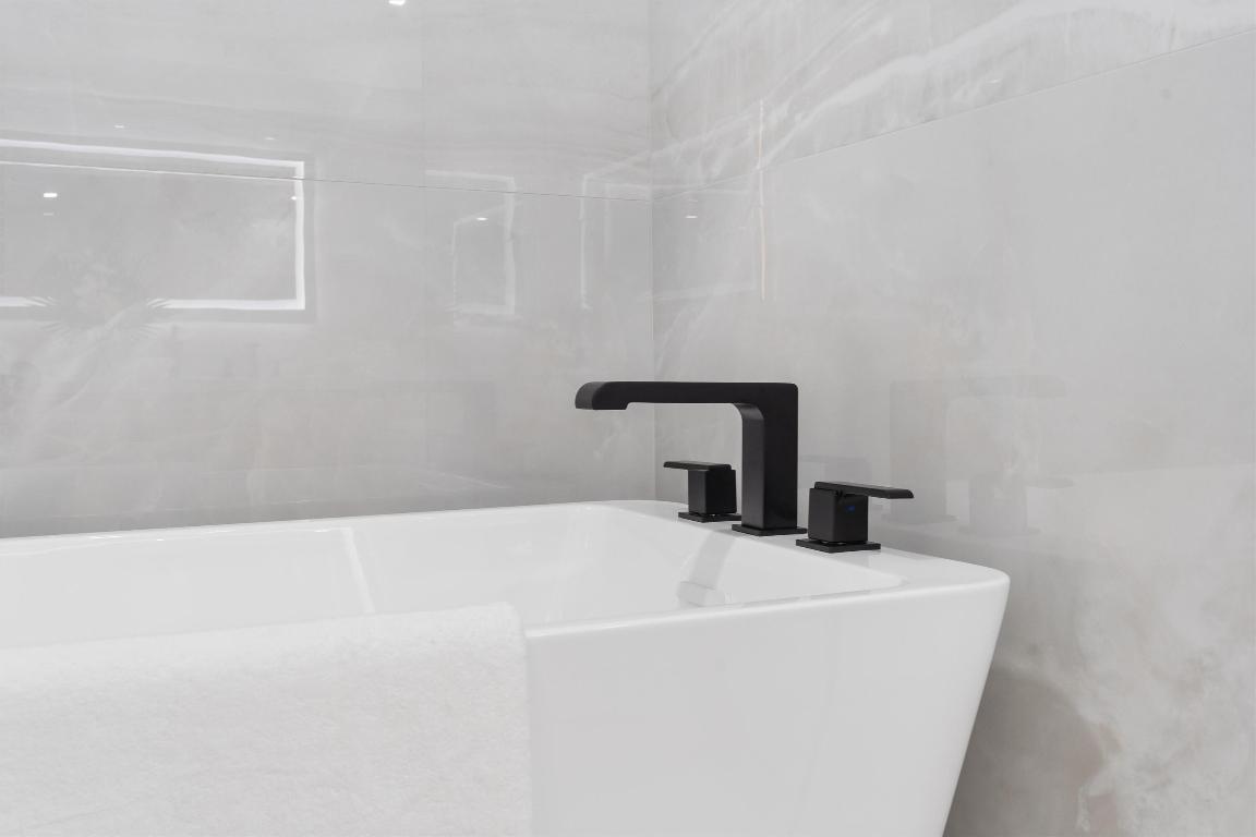 MARBELLA CONDO - Residential