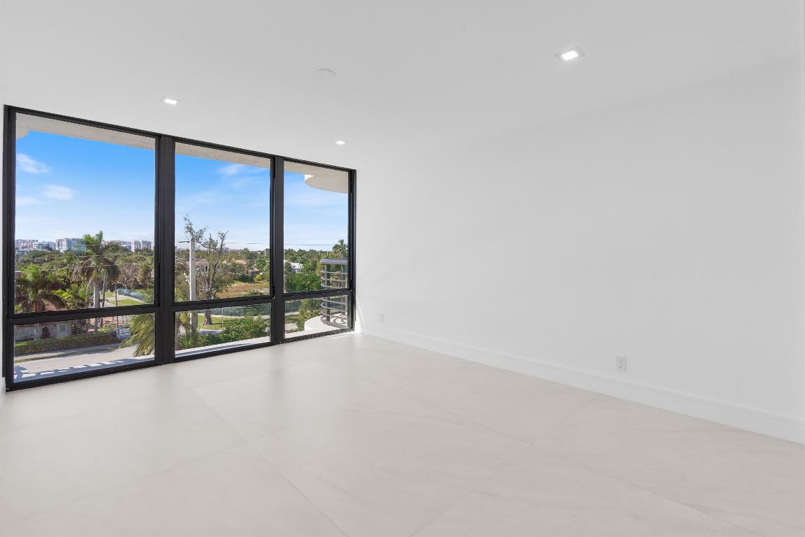 MARBELLA CONDO - Residential