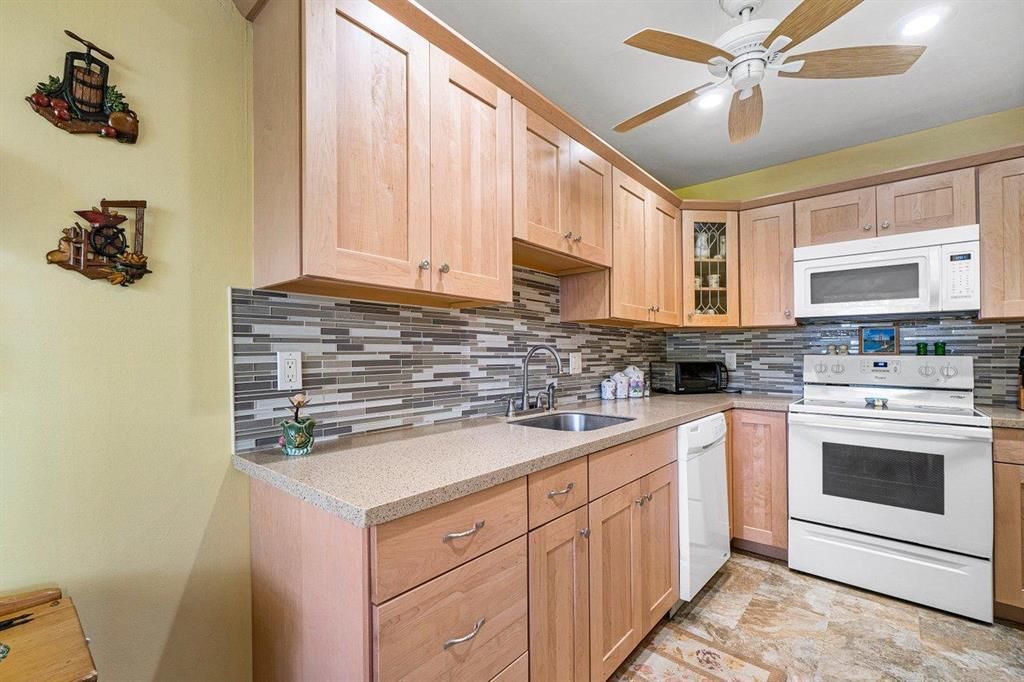 Photo of 1041 Flame Vine Avenue #204, Delray Beach, FL 33445 (MLS # R10722276)