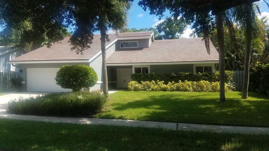 WOW-RARE FIND IN PARADISE PALMS- NEWER SECTION  AND BACKING TO PRESERVE!  TOTALLY REMODELED FROM SOUP TO NUTS!  24'' PORCELAIN TILE THRU-OUT LR,KIT, FAMILY & 3rd BEDROOM. BEAUTIFULLY REMODELED KITCHEN WITH WHITE CABINETRY & QUARTZ COUNTER TOPS & FRIGIDAIRE GALLERY APPLS. NEW WET BAR FOR ENTERTAINING. OPEN CONCEPT W/VAULTING CEILINGS & RECESSED LIGHTING. CORAL STONE FIREPLACE IN LIVING RM OVER LOOKING YOUR OWN PRIVATE POOL AND NATURE PRESERVE.  HUGE INSIDE LAUNDRY. TOTALLY REMODELED MASTER BATH FEATURES JACUZZI TUB/SEPARATE SHOWER. GUEST AND 1/2 BATH TOTALLY REMODELED, TOO. ALL NEW IMPACT WINDOWS THRU-OUT, BRAND NEW 2 ZONED A/C, BRAND NEW GARAGE DOOR. SCREENED IN POOL W/SPA (NO HEATER) AND FULLY FENCED YARD, NEW WIRELESS SECURITY SYSTEM. ALL INFORMATION APPROX& SUBJECT TO ERRORS & OMISSIONS